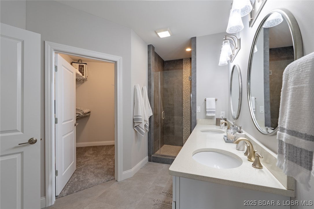 Sunrise Beach, Missouri, 65079, United States, 4 Bedrooms Bedrooms, ,5 BathroomsBathrooms,Residential,Active,2008284