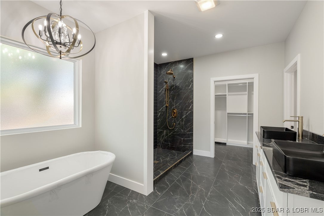 Sunrise Beach, Missouri, 65065, United States, 6 Bedrooms Bedrooms, ,6 BathroomsBathrooms,Residential,Active,1929710