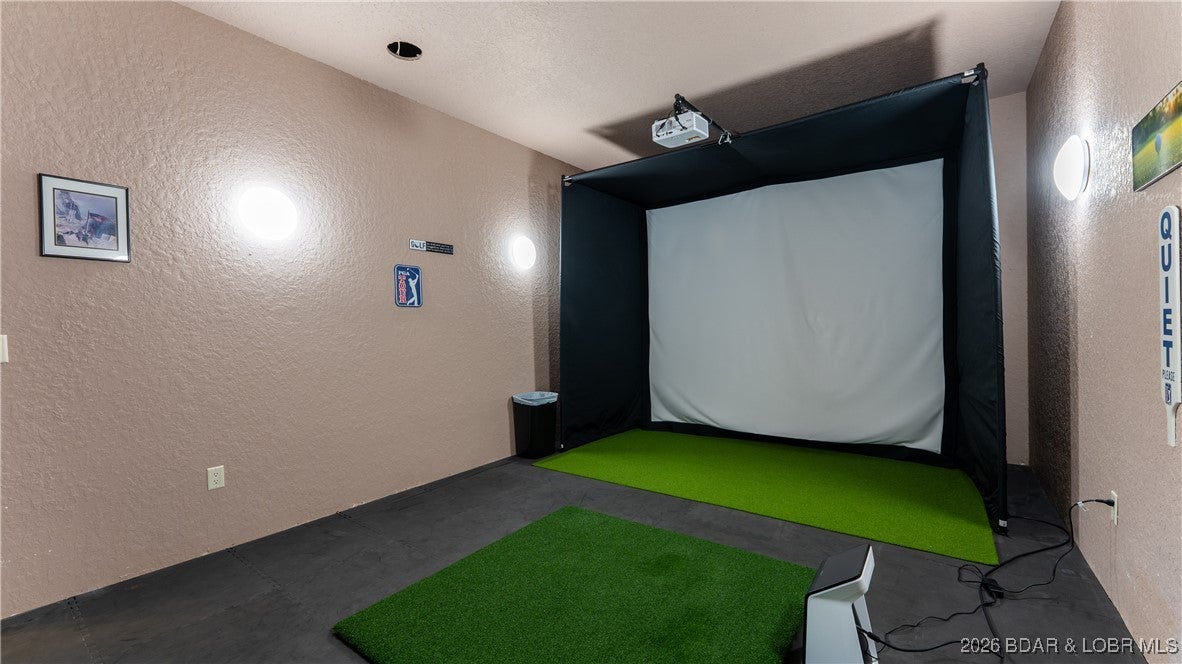 Osage Beach, Missouri, 65065, United States, 8 Bedrooms Bedrooms, ,8 BathroomsBathrooms,Residential,Active,2012239