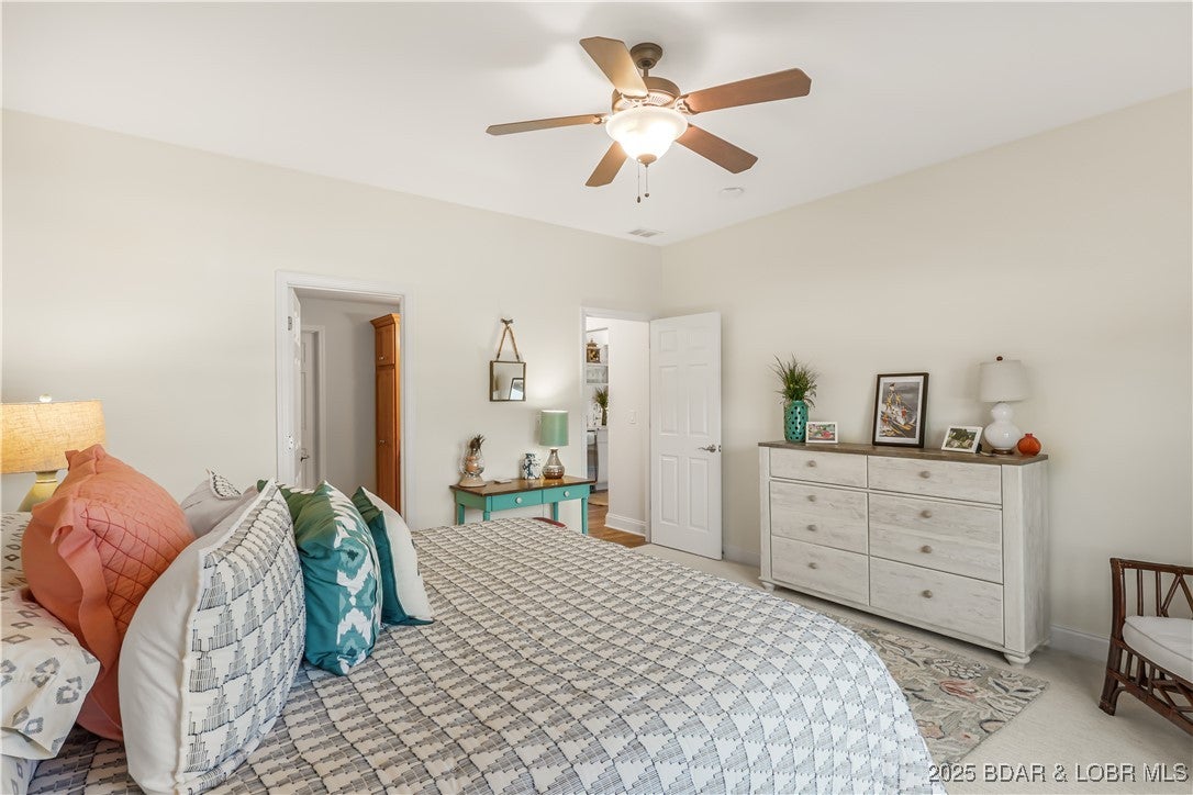 Lake Ozark, Missouri, 65049, United States, 6 Bedrooms Bedrooms, ,4 BathroomsBathrooms,Residential,Active,2006947