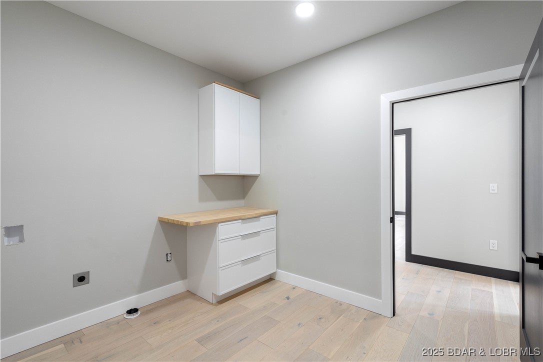 Sunrise Beach, Missouri, 65065, United States, 6 Bedrooms Bedrooms, ,6 BathroomsBathrooms,Residential,Active,1929710