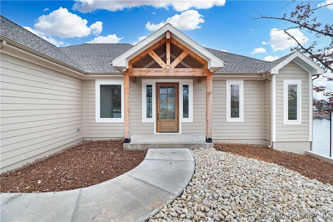 Sunrise Beach, Missouri, 65079, United States, 4 Bedrooms Bedrooms, ,5 BathroomsBathrooms,Residential,Active,1843842