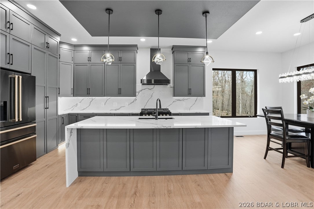 Porto Cima, Missouri, 65049, United States, 4 Bedrooms Bedrooms, ,4 BathroomsBathrooms,Residential,Active,2040222