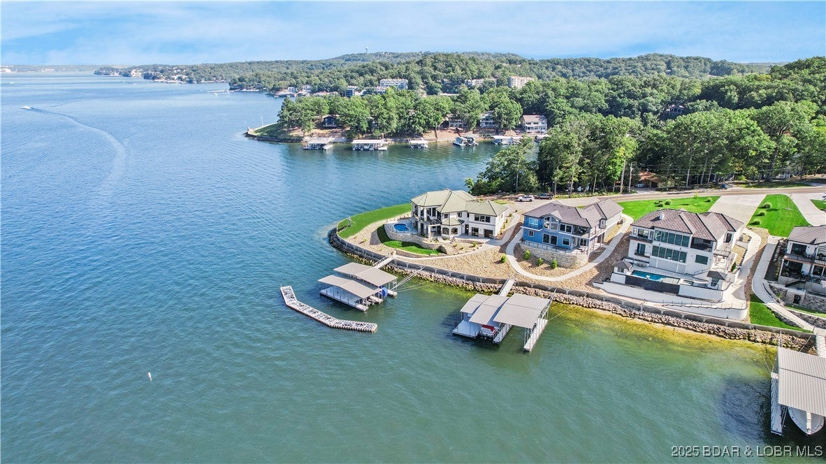 Lake Ozark, Missouri, 65049, United States, ,5 BathroomsBathrooms,Residential,Active,1734496