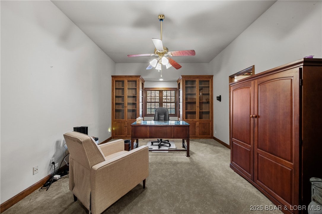 Linn Creek, Missouri, 65052, United States, 7 Bedrooms Bedrooms, ,6 BathroomsBathrooms,Residential,Active,1973281