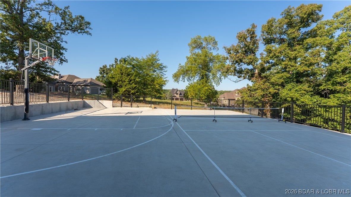 Osage Beach, Missouri, 65065, United States, 8 Bedrooms Bedrooms, ,8 BathroomsBathrooms,Residential,Active,2012239