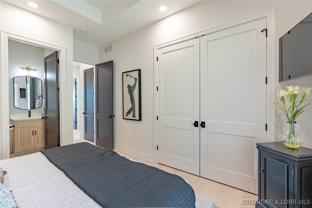 Sunrise Beach, Missouri, 65079, United States, 5 Bedrooms Bedrooms, ,7 BathroomsBathrooms,Residential,Active,1961963