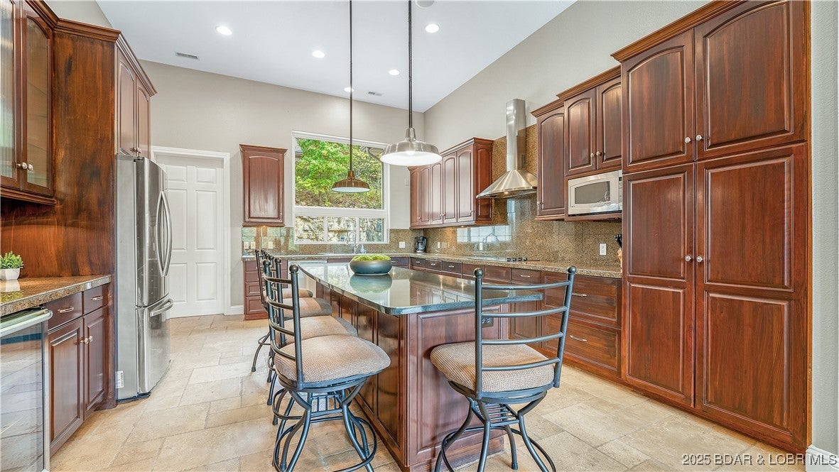 Sunrise Beach, Missouri, 65079, United States, 9 Bedrooms Bedrooms, ,11 BathroomsBathrooms,Residential,Active,1877811