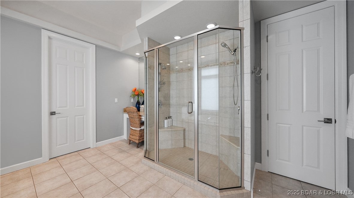 Sunrise Beach, Missouri, 65079, United States, 5 Bedrooms Bedrooms, ,5 BathroomsBathrooms,Residential,Active,1929435