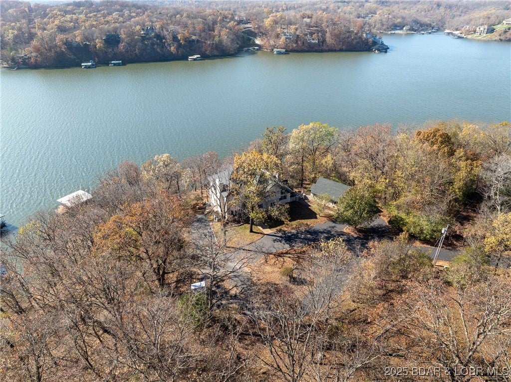 Linn Creek, Missouri, 65052, United States, 7 Bedrooms Bedrooms, ,6 BathroomsBathrooms,Residential,Active,1929474