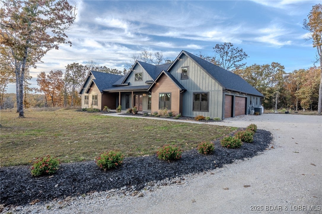 Linn Creek, Missouri, 65052, United States, 6 Bedrooms Bedrooms, ,5 BathroomsBathrooms,Residential,Active,1989796