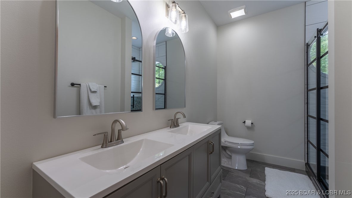 Porto Cima, Missouri, 65079, United States, 6 Bedrooms Bedrooms, ,6 BathroomsBathrooms,Residential,Active,1894189