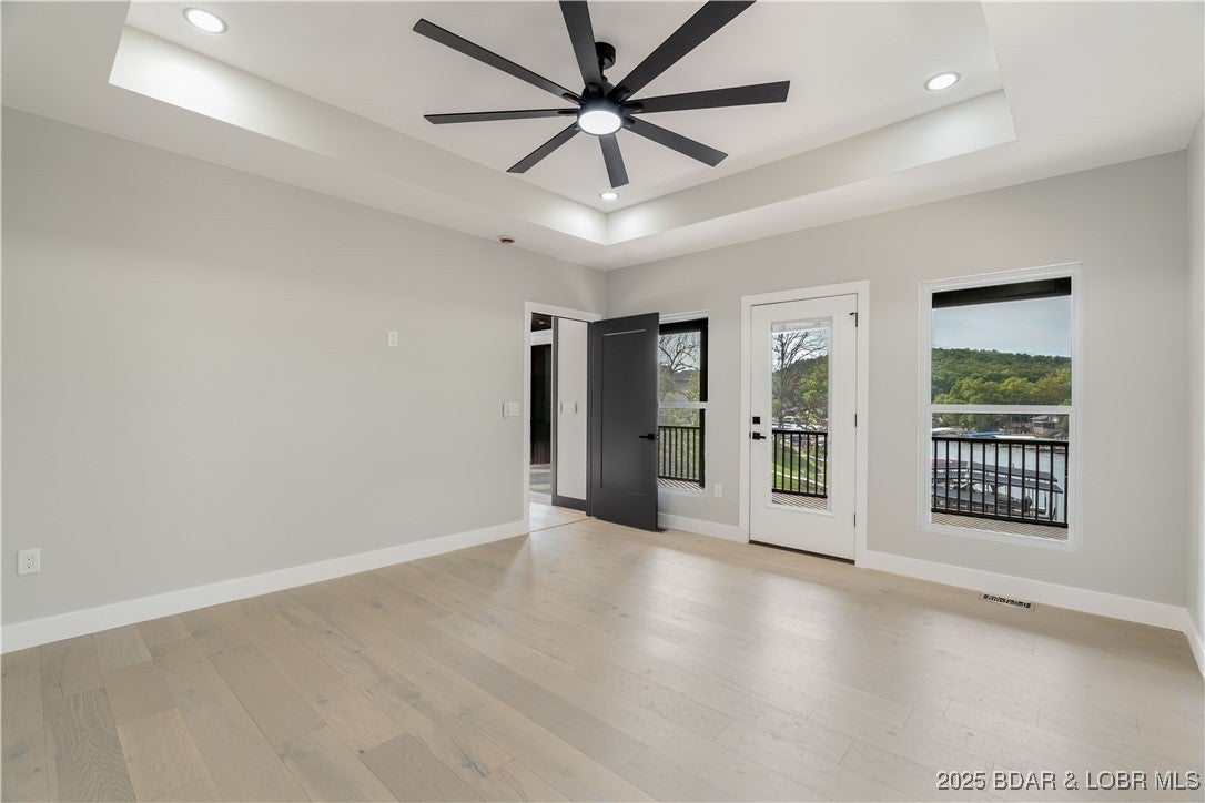 Sunrise Beach, Missouri, 65065, United States, 6 Bedrooms Bedrooms, ,6 BathroomsBathrooms,Residential,Active,1929710