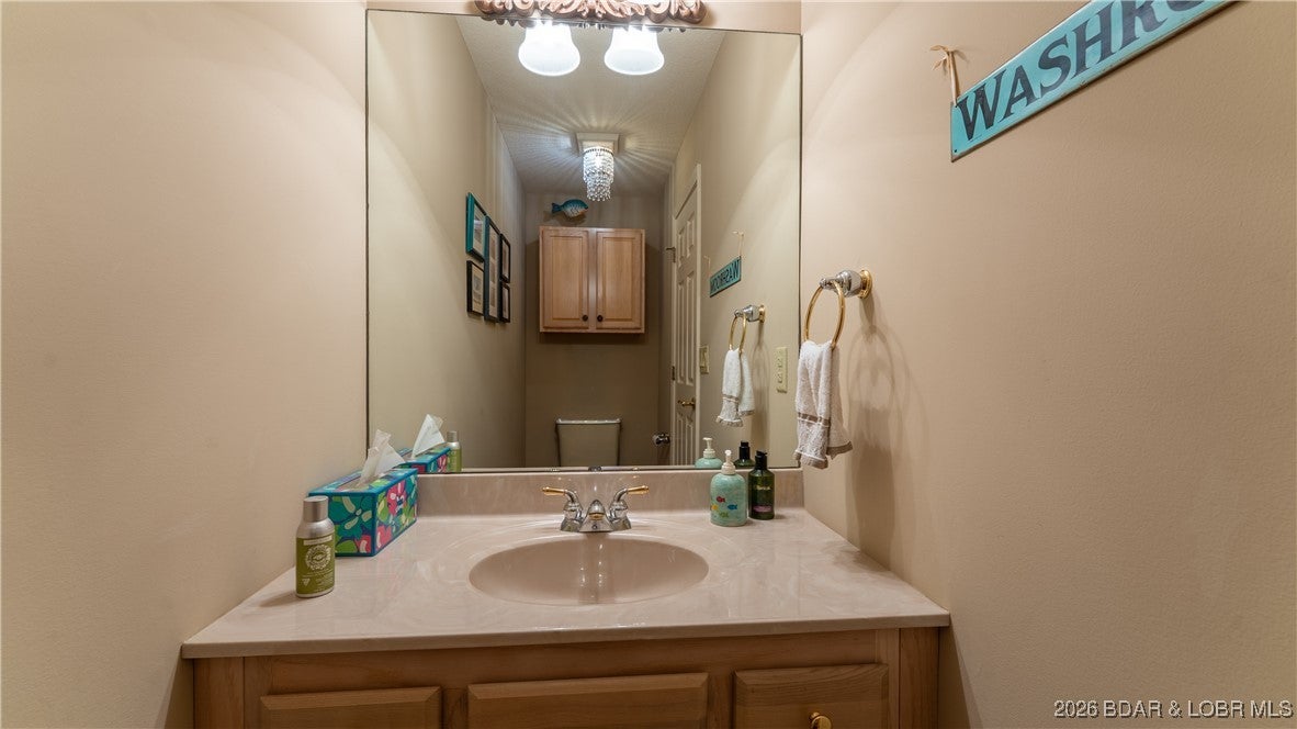 Lake Ozark, Missouri, 65049, United States, 5 Bedrooms Bedrooms, ,6 BathroomsBathrooms,Residential,Active,2009424