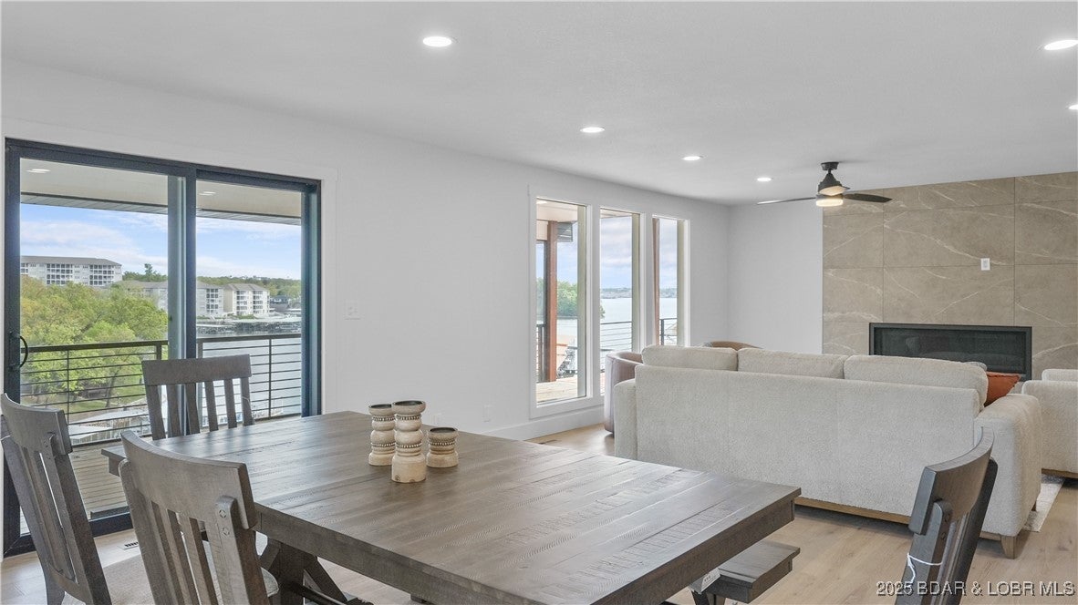 Osage Beach, Missouri, 65065, United States, 4 Bedrooms Bedrooms, ,4 BathroomsBathrooms,Residential,Active,1946330