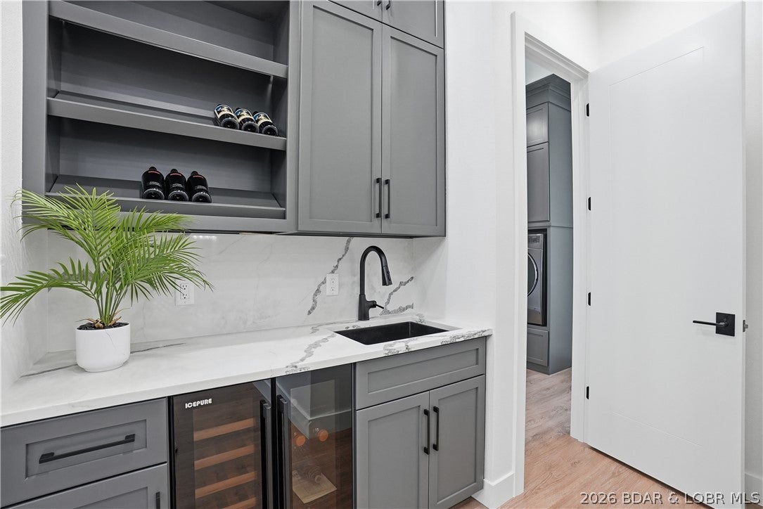 Porto Cima, Missouri, 65049, United States, 4 Bedrooms Bedrooms, ,4 BathroomsBathrooms,Residential,Active,2040222