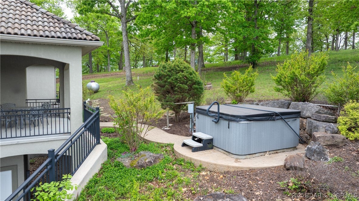 Camdenton, Missouri, 65020, United States, ,5 BathroomsBathrooms,Residential,Active,1797942