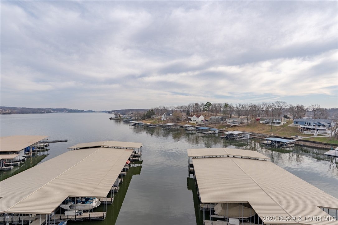 Sunrise Beach, Missouri, 65079, United States, 4 Bedrooms Bedrooms, ,5 BathroomsBathrooms,Residential,Active,2008284