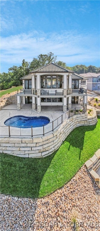 Lake Ozark, Missouri, 65049, United States, ,5 BathroomsBathrooms,Residential,Active,1734496