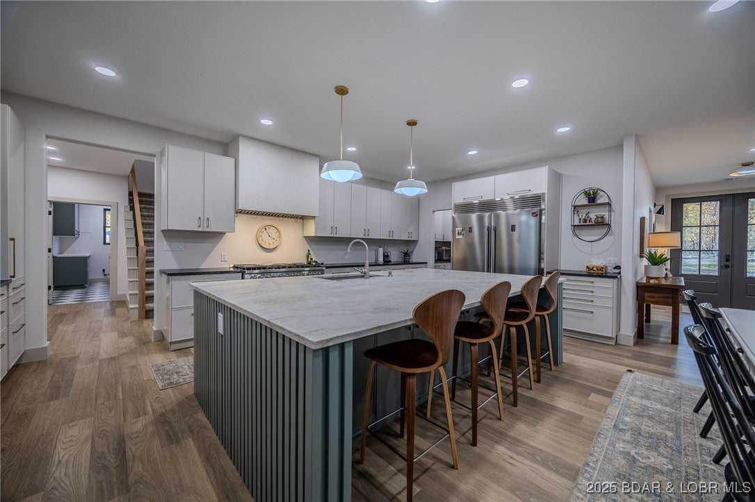 Linn Creek, Missouri, 65052, United States, 6 Bedrooms Bedrooms, ,5 BathroomsBathrooms,Residential,Active,1989796