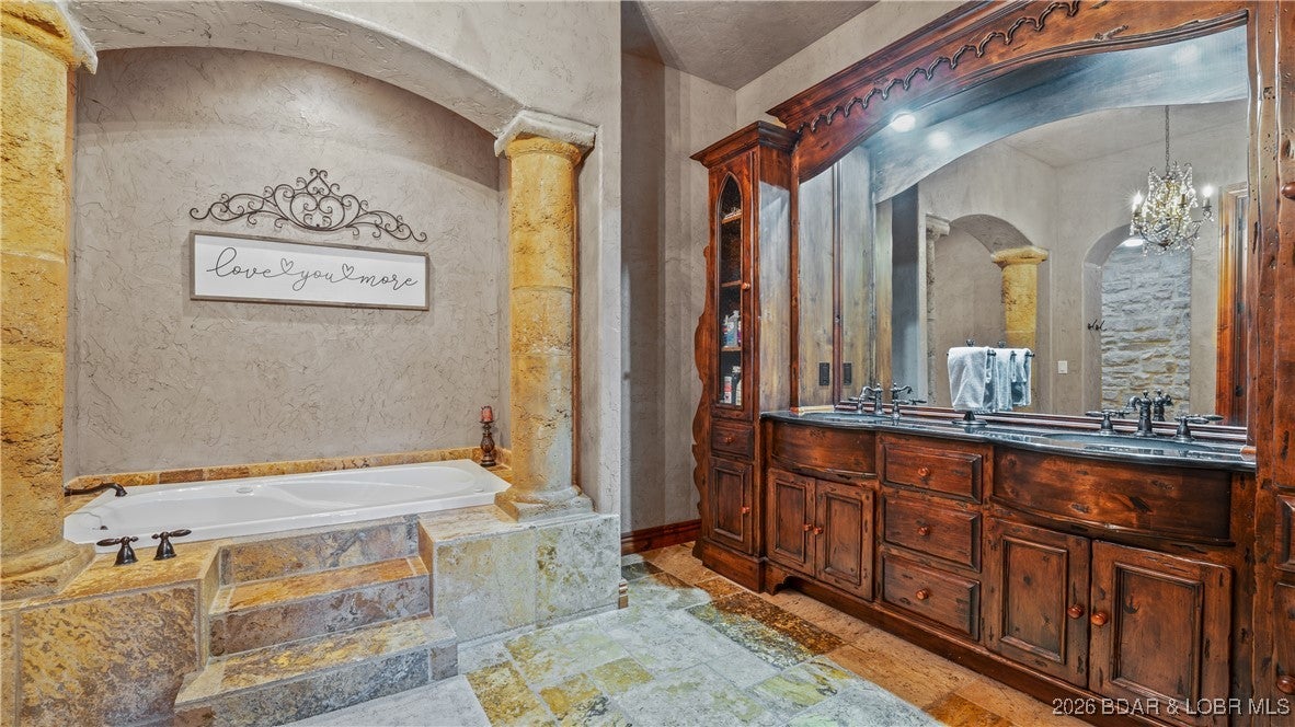 Osage Beach, Missouri, 65065, United States, 8 Bedrooms Bedrooms, ,8 BathroomsBathrooms,Residential,Active,2012239