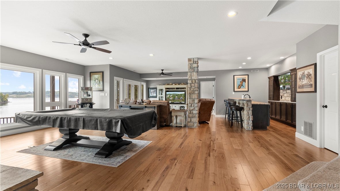 Lake Ozark, Missouri, 65049, United States, 5 Bedrooms Bedrooms, ,5 BathroomsBathrooms,Residential,Active,1968089