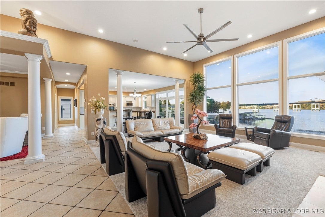 Porto Cima, Missouri, 65079, United States, 5 Bedrooms Bedrooms, ,4 BathroomsBathrooms,Residential,Active,1973370