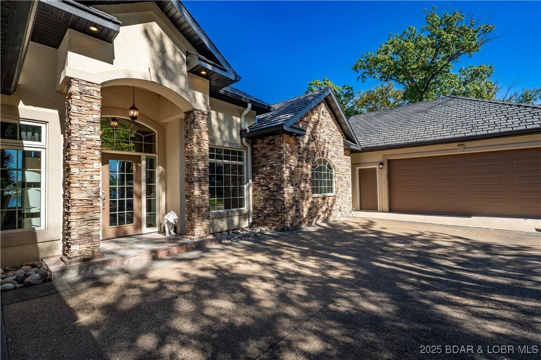 Porto Cima, Missouri, 65079, United States, 5 Bedrooms Bedrooms, ,4 BathroomsBathrooms,Residential,Active,1973370