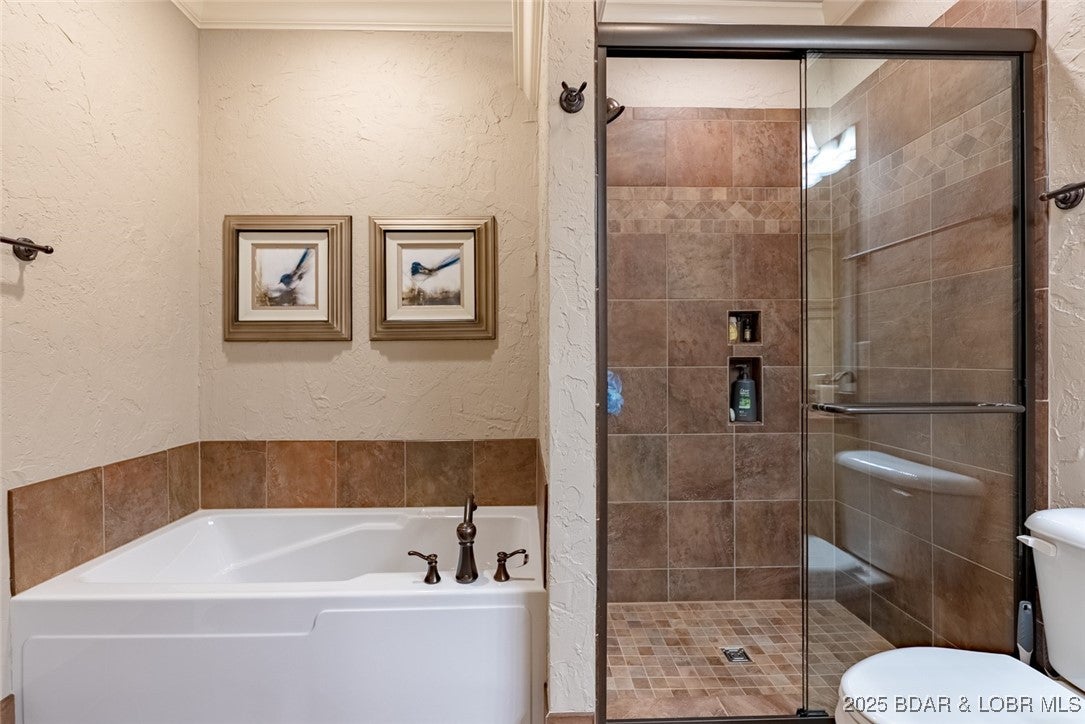 Lake Ozark, Missouri, 65049, United States, 5 Bedrooms Bedrooms, ,5 BathroomsBathrooms,Residential,Active,1990646