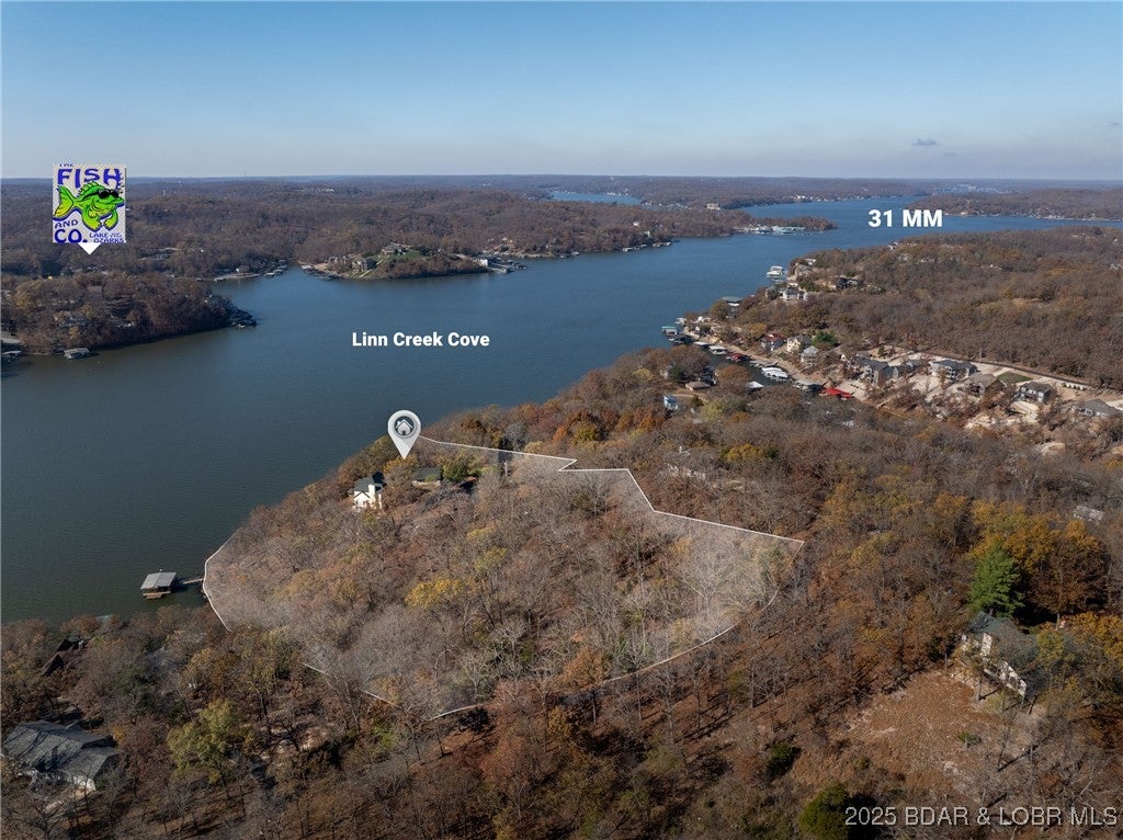 Linn Creek, Missouri, 65052, United States, 7 Bedrooms Bedrooms, ,6 BathroomsBathrooms,Residential,Active,1929474