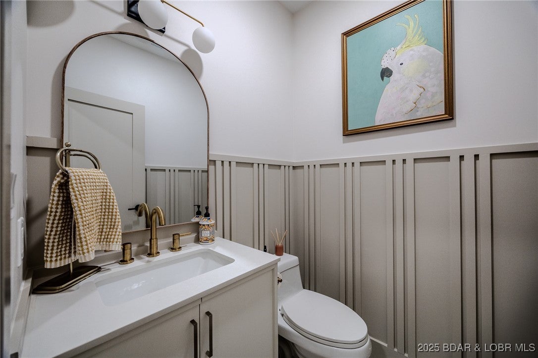 Linn Creek, Missouri, 65052, United States, 6 Bedrooms Bedrooms, ,5 BathroomsBathrooms,Residential,Active,1989796