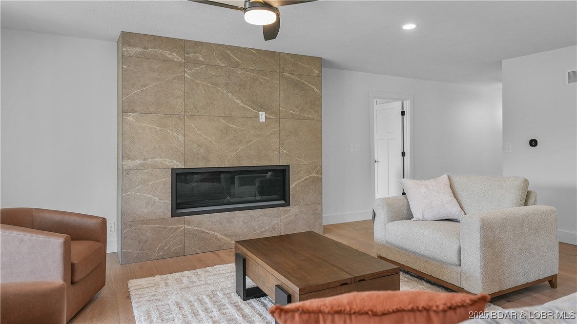 Osage Beach, Missouri, 65065, United States, 4 Bedrooms Bedrooms, ,4 BathroomsBathrooms,Residential,Active,1946330