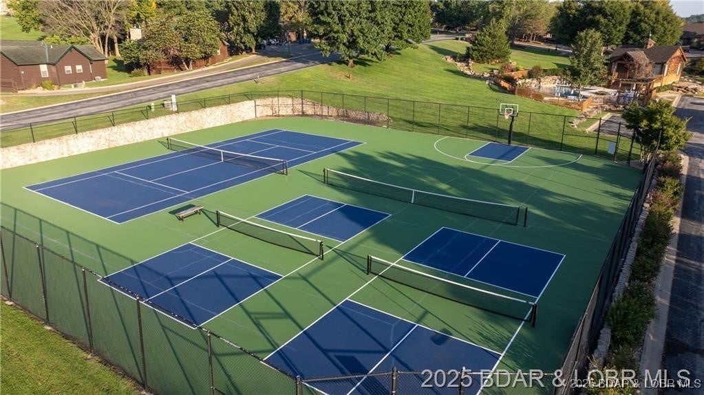 Camdenton, Missouri, 65020, United States, 4 Bedrooms Bedrooms, ,6 BathroomsBathrooms,Residential,Active,2007247