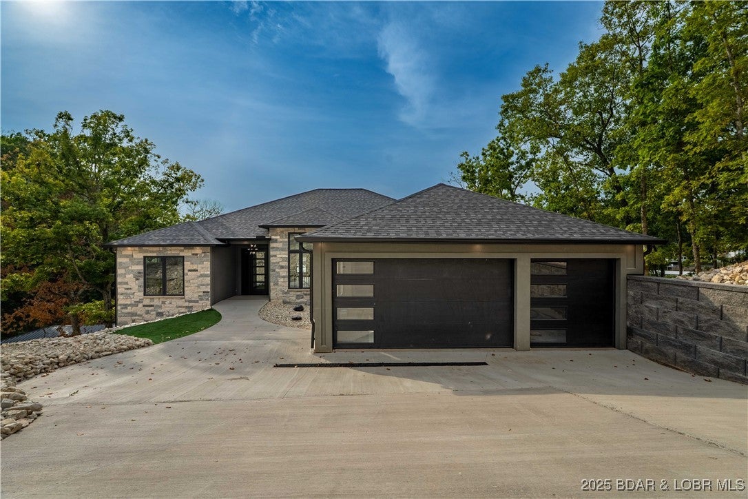 Sunrise Beach, Missouri, 65065, United States, 6 Bedrooms Bedrooms, ,6 BathroomsBathrooms,Residential,Active,1929710