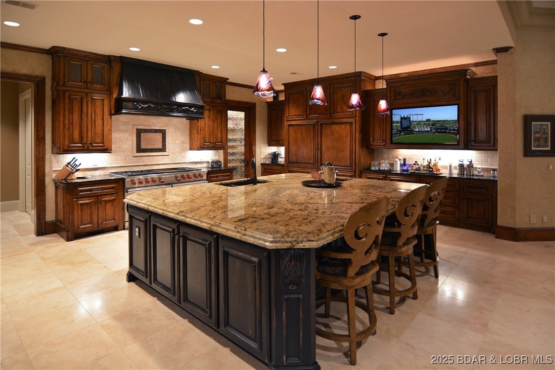 Porto Cima, Missouri, 65079, United States, 5 Bedrooms Bedrooms, ,6 BathroomsBathrooms,Residential,Active,1989748