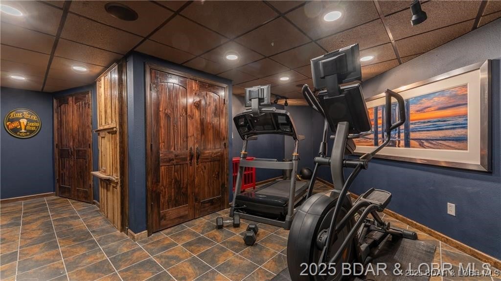 Camdenton, Missouri, 65020, United States, 7 Bedrooms Bedrooms, ,6 BathroomsBathrooms,Residential,Active,1876843