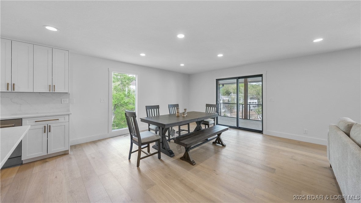 Osage Beach, Missouri, 65065, United States, 4 Bedrooms Bedrooms, ,4 BathroomsBathrooms,Residential,Active,1946330