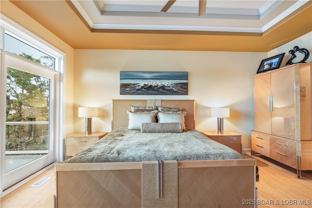 Porto Cima, Missouri, 65079, United States, 5 Bedrooms Bedrooms, ,4 BathroomsBathrooms,Residential,Active,1973370