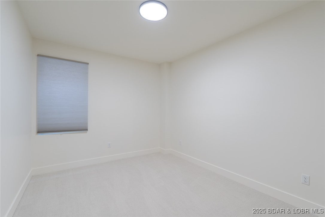 Osage Beach, Missouri, 65065, United States, 5 Bedrooms Bedrooms, ,4 BathroomsBathrooms,Residential,Active,1953713