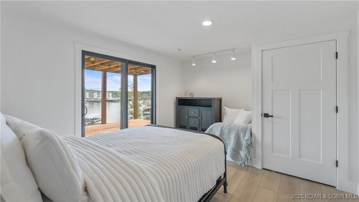 Osage Beach, Missouri, 65065, United States, 4 Bedrooms Bedrooms, ,4 BathroomsBathrooms,Residential,Active,1946330