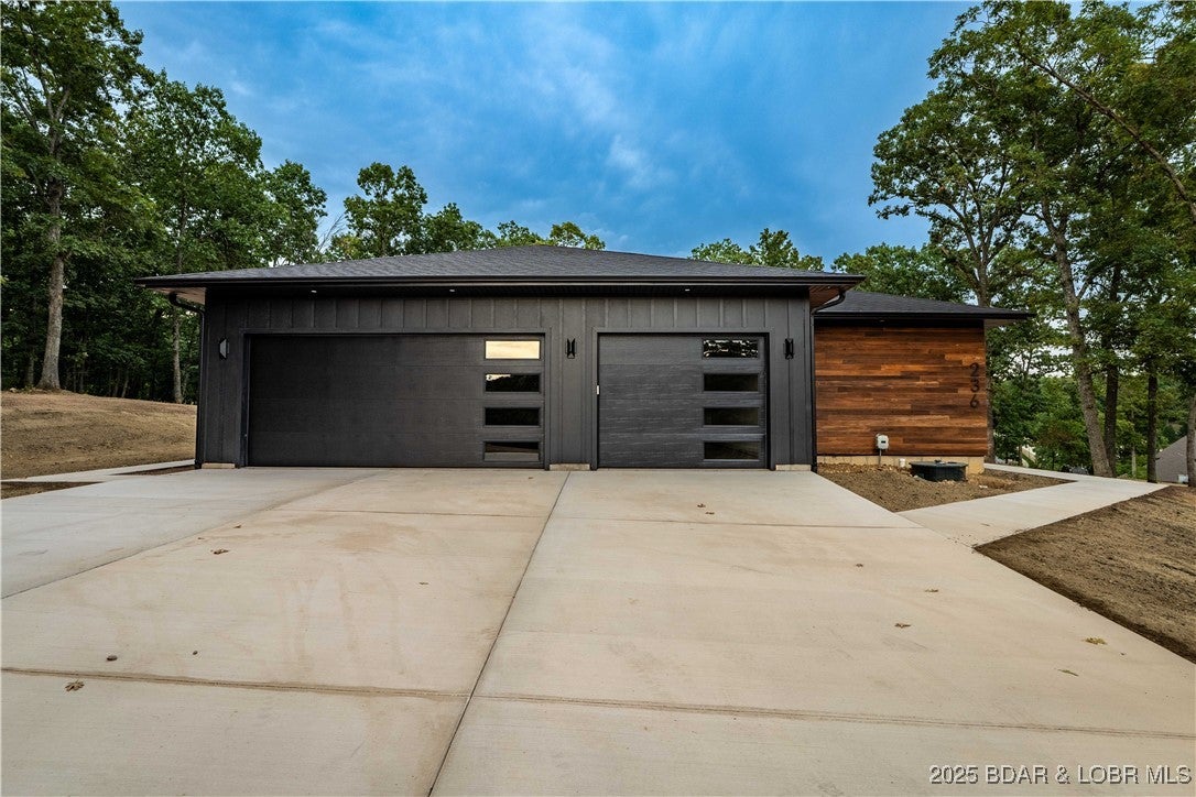 Sunrise Beach, Missouri, 65079, United States, 3 Bedrooms Bedrooms, ,3 BathroomsBathrooms,Residential,Active,1922285