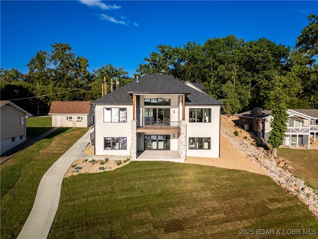 Osage Beach, Missouri, 65065, United States, 6 Bedrooms Bedrooms, ,6 BathroomsBathrooms,Residential,Active,1922661