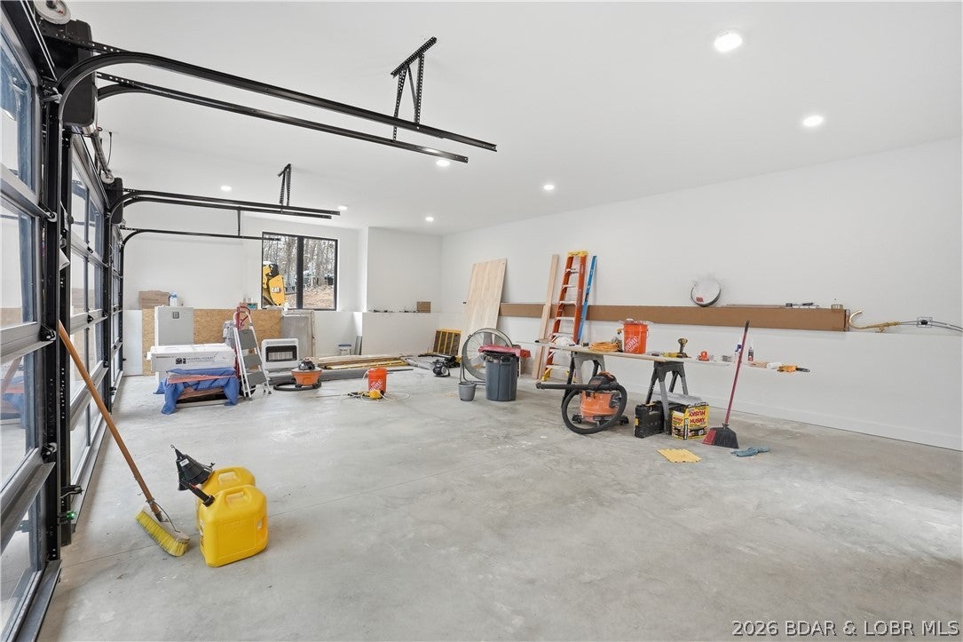 Porto Cima, Missouri, 65049, United States, 4 Bedrooms Bedrooms, ,4 BathroomsBathrooms,Residential,Active,2040222