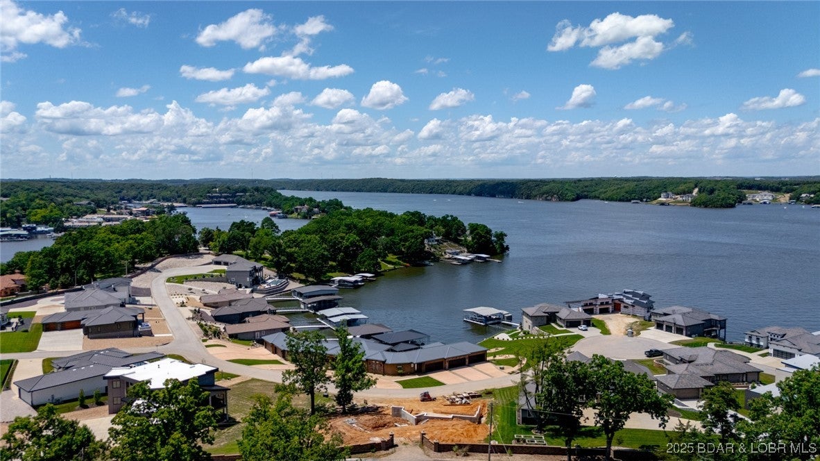 Osage Beach, Missouri, 65065, United States, 4 Bedrooms Bedrooms, ,6 BathroomsBathrooms,Residential,Active,2008268