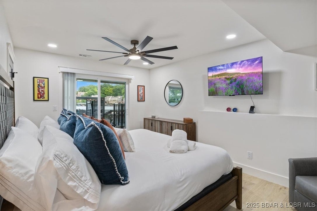 Osage Beach, Missouri, 65065, United States, 5 Bedrooms Bedrooms, ,4 BathroomsBathrooms,Residential,Active,2001071