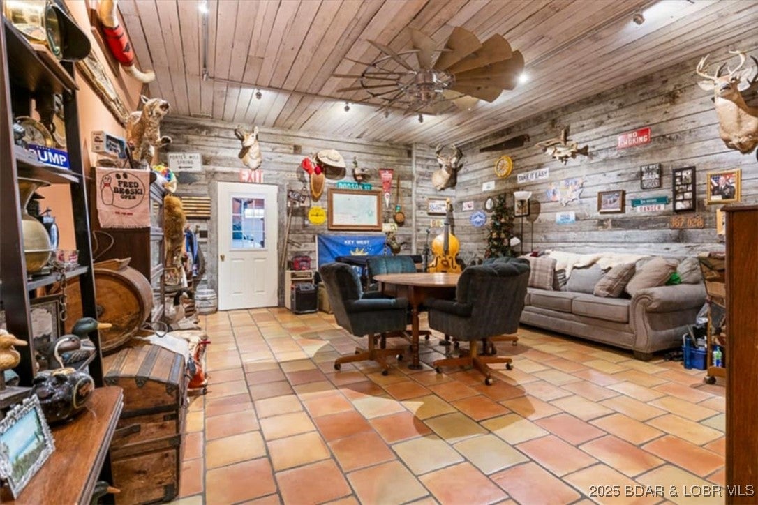 Sunrise Beach, Missouri, 65079, United States, 3 Bedrooms Bedrooms, ,2 BathroomsBathrooms,Residential,Active,1903229