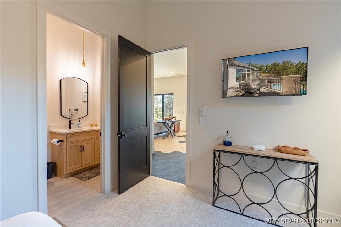 Sunrise Beach, Missouri, 65079, United States, 5 Bedrooms Bedrooms, ,7 BathroomsBathrooms,Residential,Active,1961963