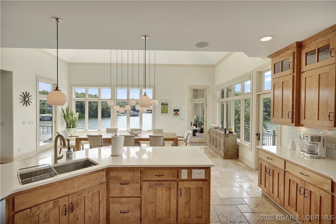 Porto Cima, Missouri, 65079, United States, 7 Bedrooms Bedrooms, ,7 BathroomsBathrooms,Residential,Active,1922532