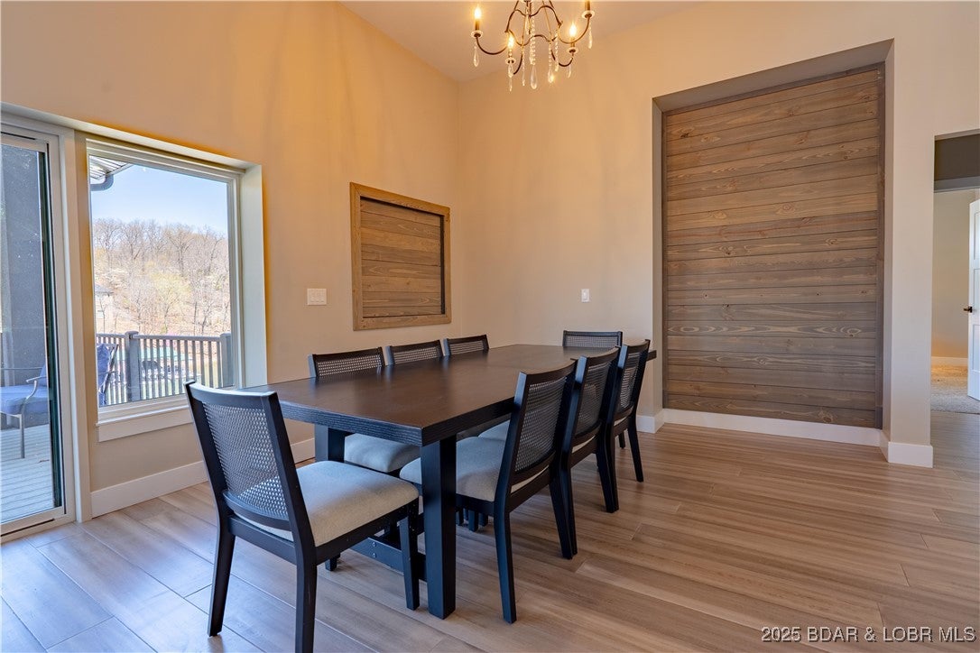 Sunrise Beach, Missouri, 65079, United States, ,5 BathroomsBathrooms,Residential,Active,1764512