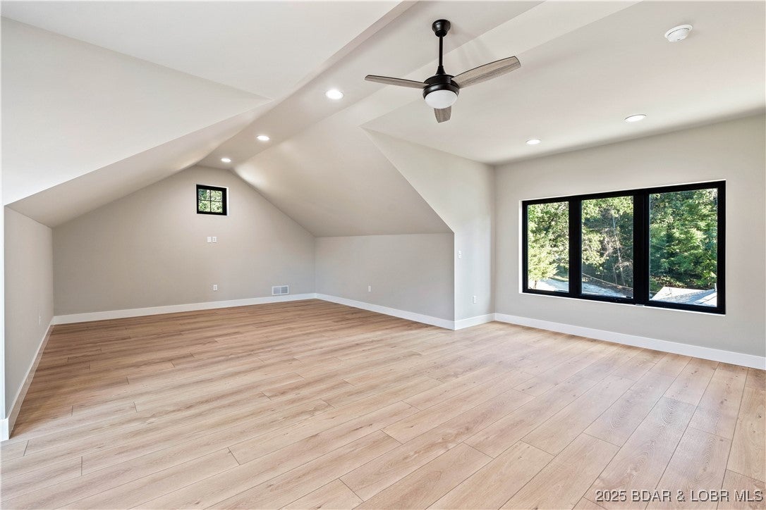 Osage Beach, Missouri, 65065, United States, 6 Bedrooms Bedrooms, ,6 BathroomsBathrooms,Residential,Active,1922661